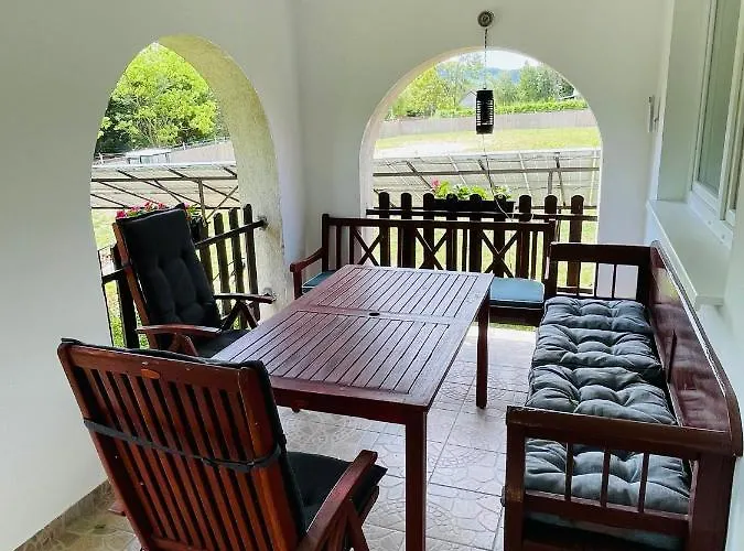 Dunakanyar Case de vacanță